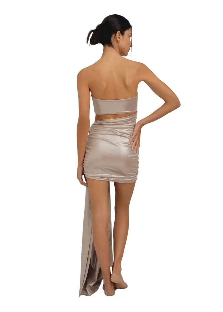 VESTIDO CORTO ROSA METÁLICO FLOR