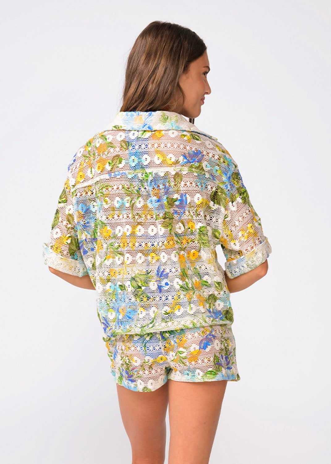 SET BEIGE CON FLORES