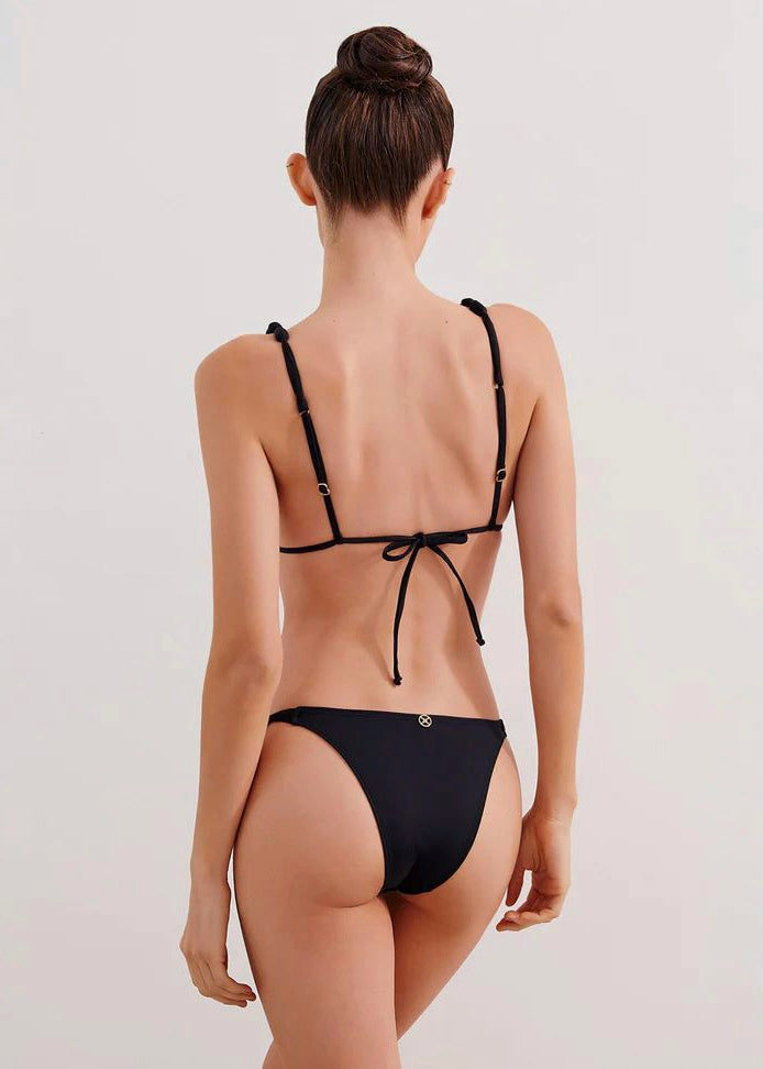 BIKINI NEGRO DETALLES