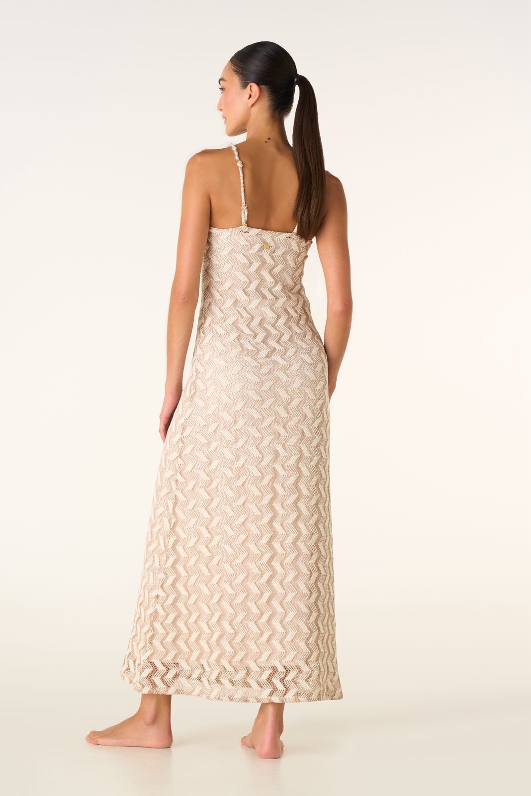 VESTIDO LARGO TEJIDO COLOR CHAMPAÑA