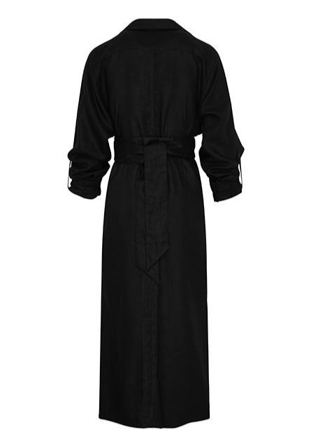 VESTIDO NEGRO CON CINTURÓN