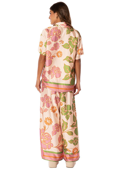 SET BEIGE CON FLORES