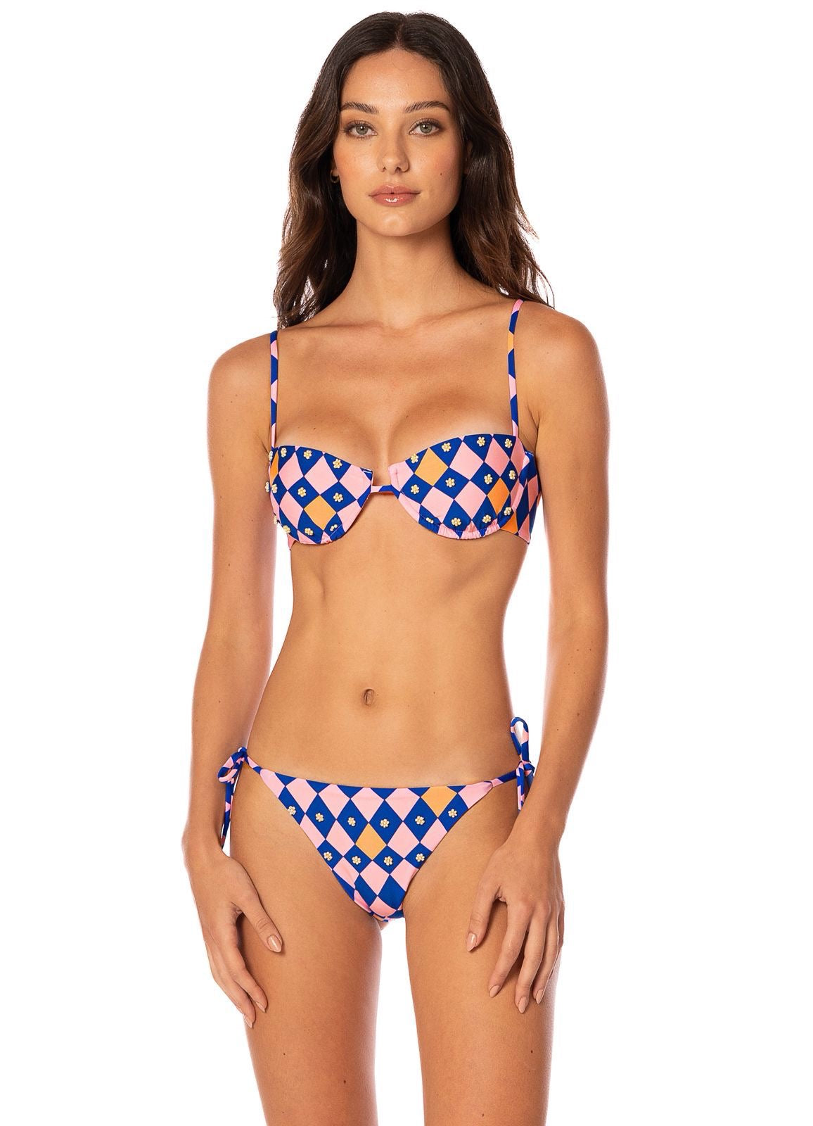 BIKINI AZUL CON ROMBOS ROSAS Y NARANJAS