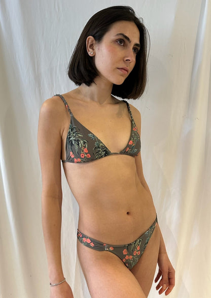 BIKINI FLORES ROSAS TRI