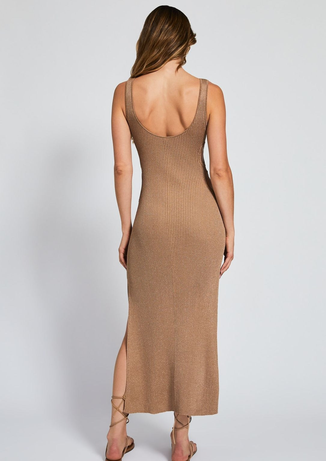 VESTIDO LARGO DORADO