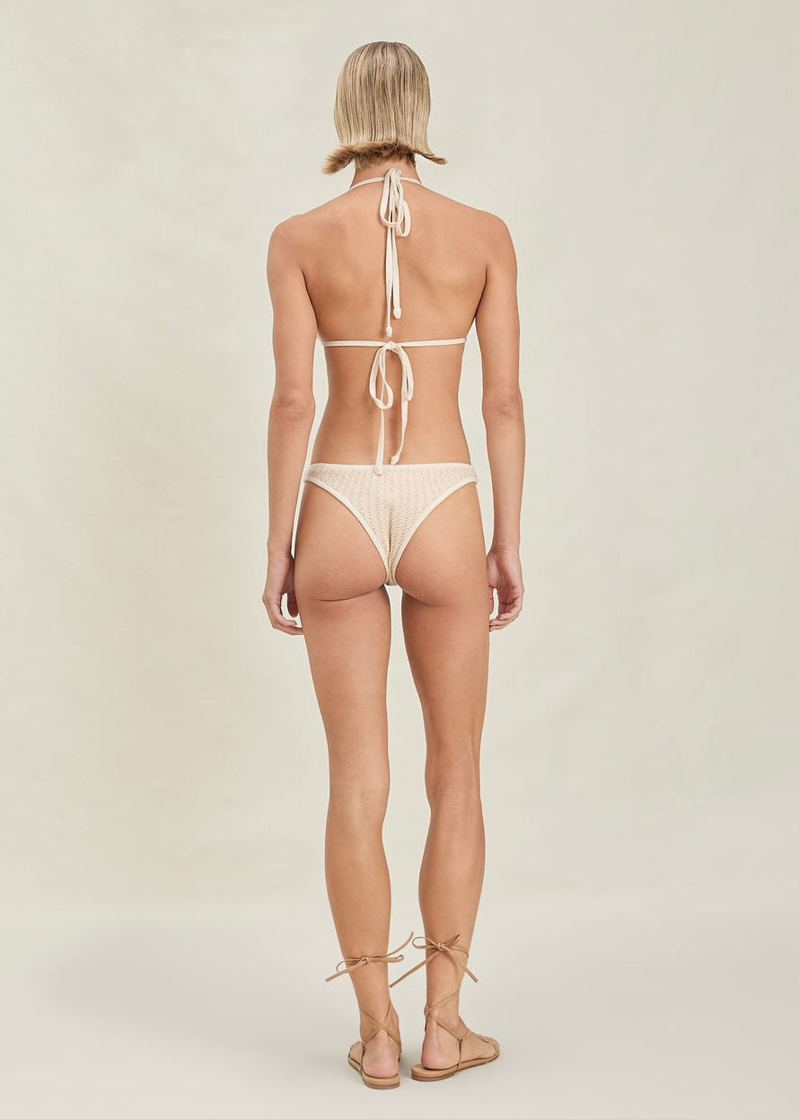 BIKINI TEJIDO BEIGE CON FLOR