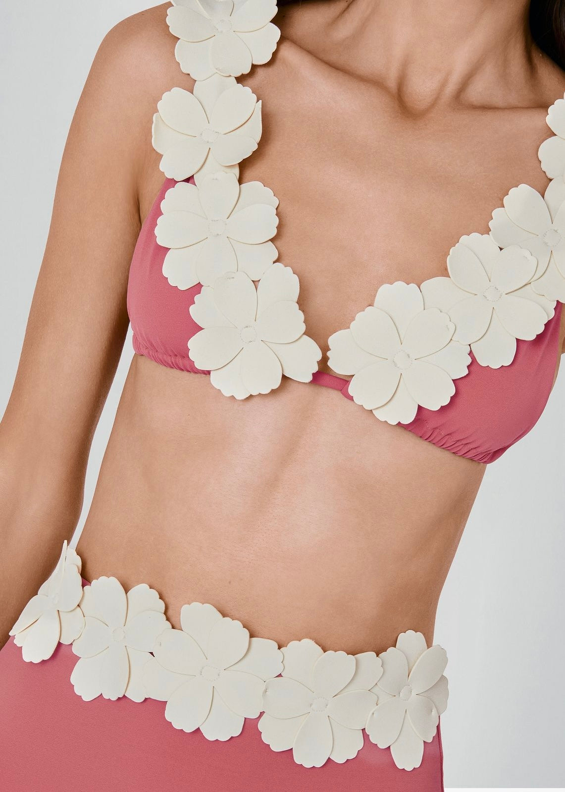 FALDA ROSA CON FLORES