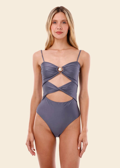ONE PIECE GRIS ESCOTADO CON DETALLE