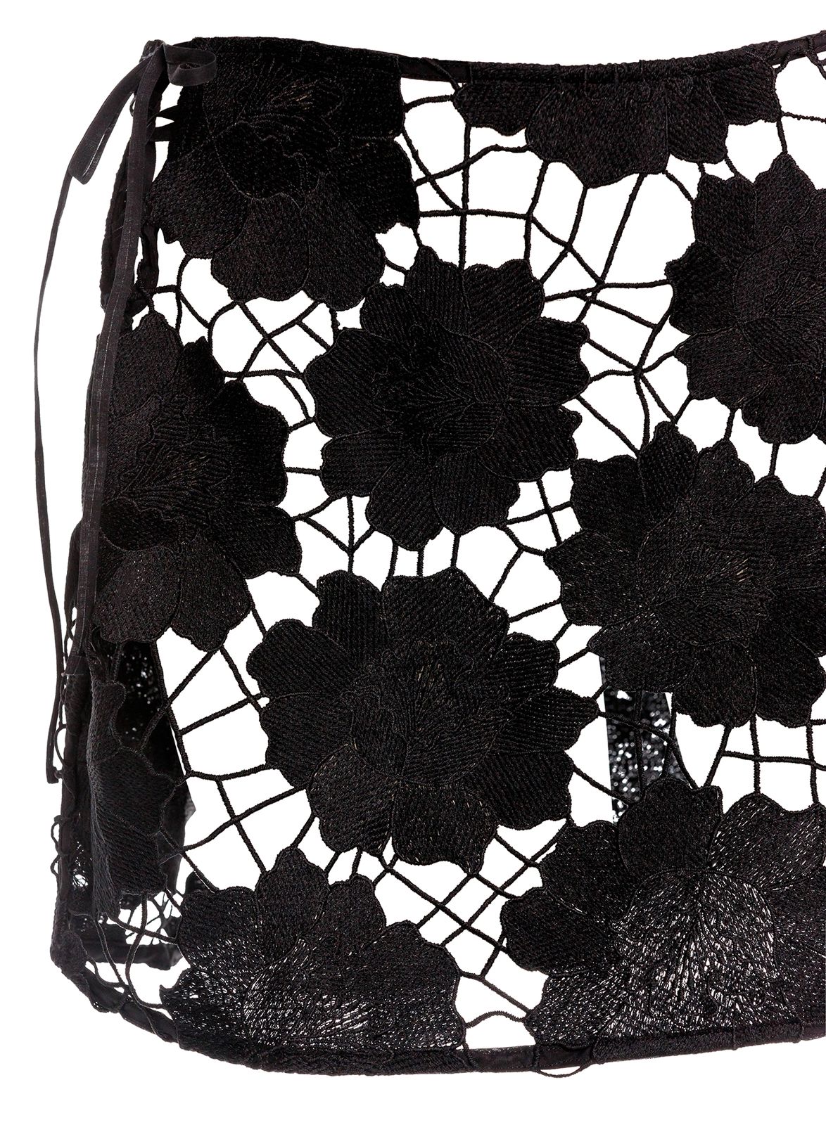 MINI FALDA NEGRA CON FLORES