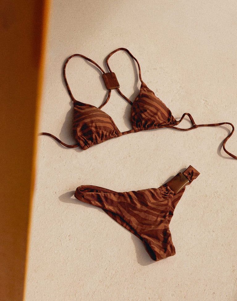 BIKINI ZEBRA CAFÉ ANIMAL PRINT CON DETALLE EN ESPALDA