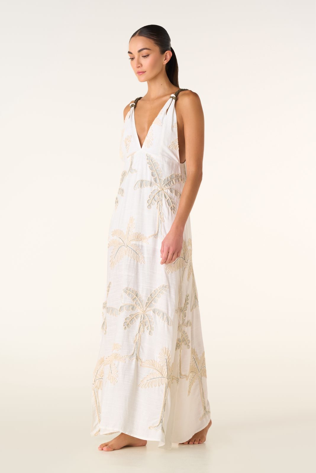 VESTIDO BLANCO TEJIDO CON PALMERAS ROSA Y AZUL