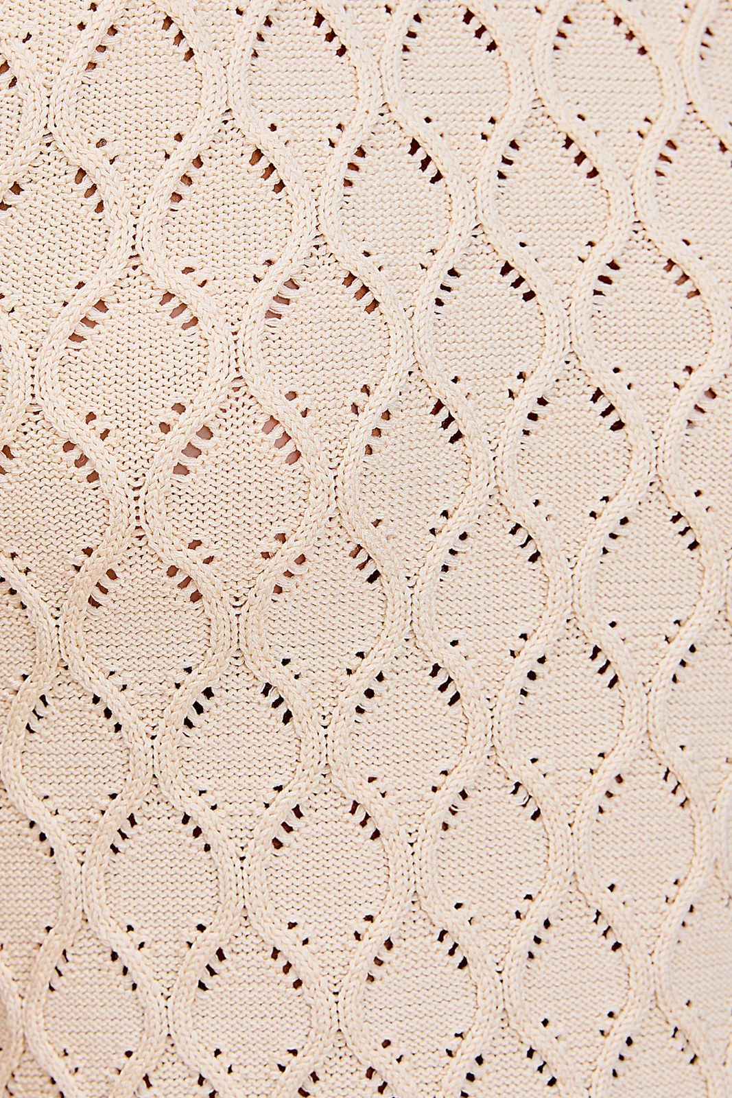 VESTIDO BEIGE TEJIDO CON ABERTURA ATRÁS