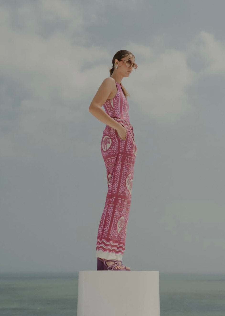 PANTALÓN ROSA FUERTE