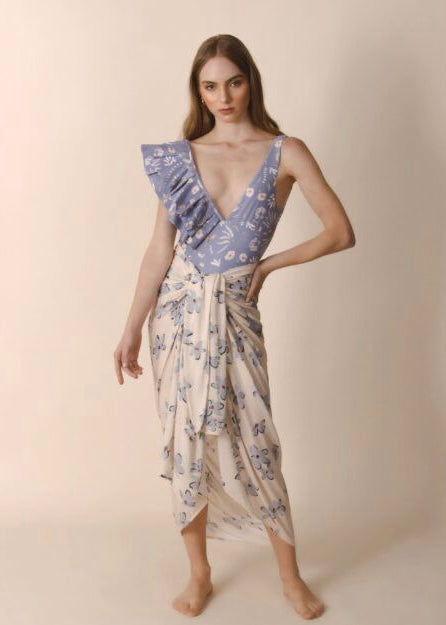 PAREO BLANCO FLORES AZULES
